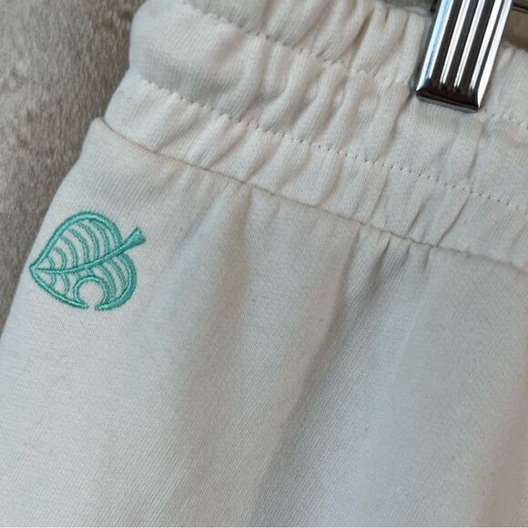 Animal Crossing x Puma Shorts - Picture 12 of 14